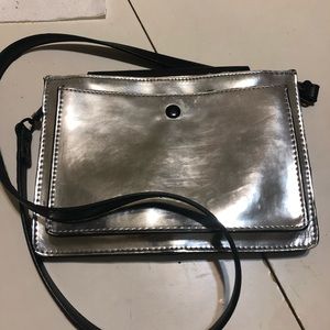 Zara Trafaluc silver 🔗 cross body bag